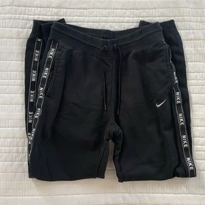 Nike Sweatpants